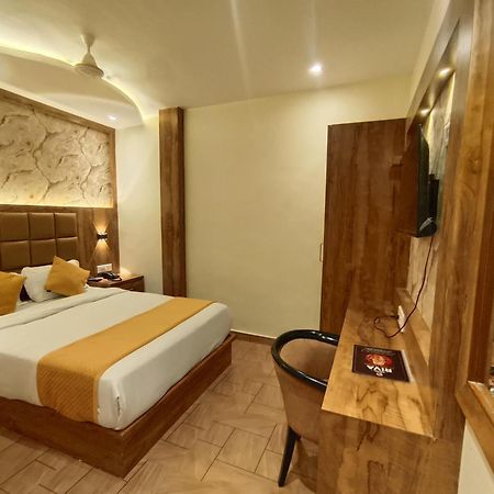 Hotel Riva International Goregaon- Near Nesco Bombaim Exterior foto